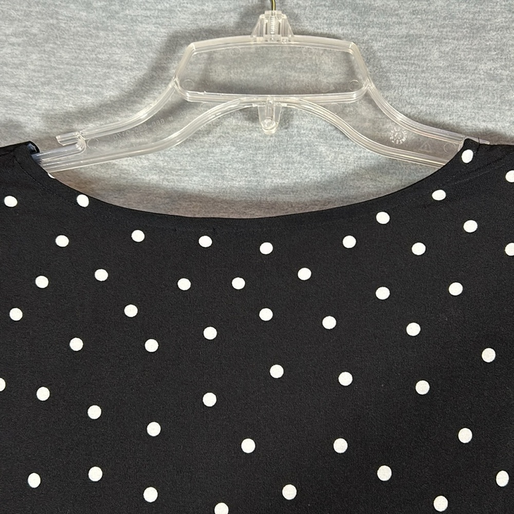 CATO Jersey Knit Polka Dot Extra Long Line Sleeveless Top with Cowl Style Front - Picture 4 of 13